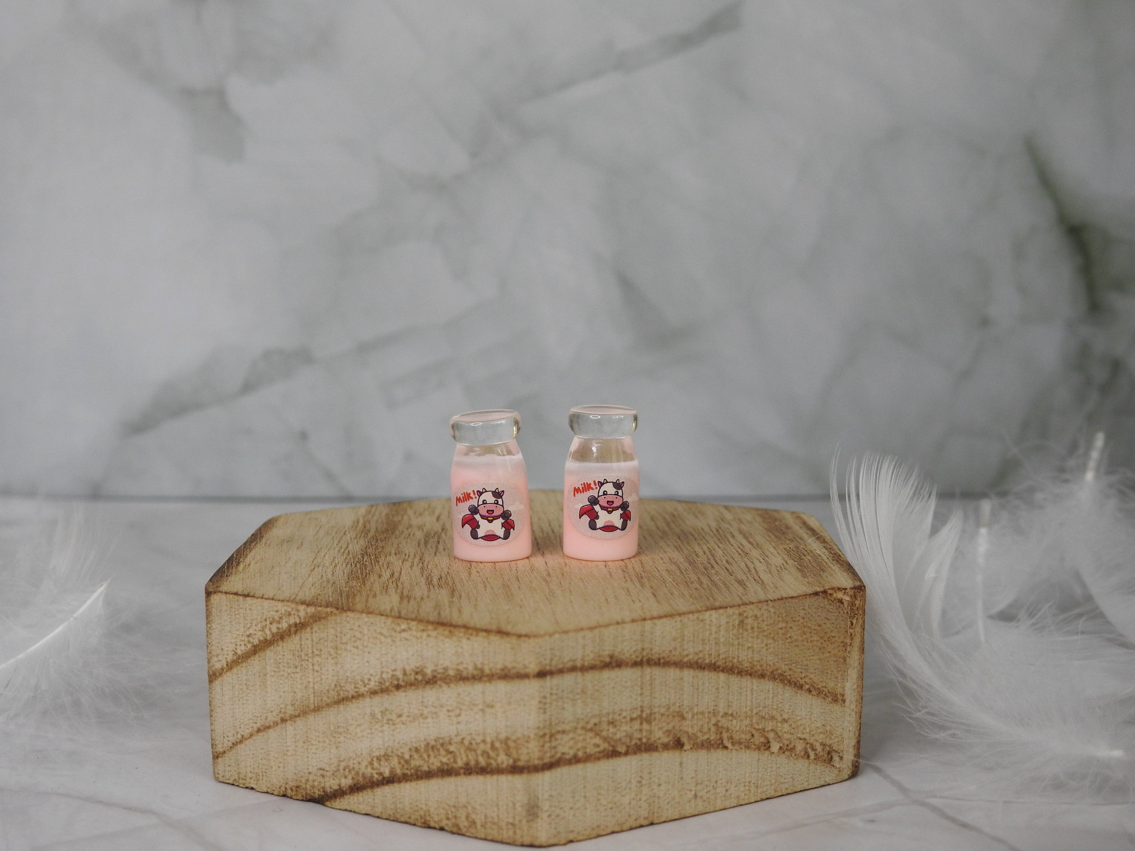 Mini bouteilles de lait – Pochon de 2 pour bouteilles sensorielles (bar à créa)