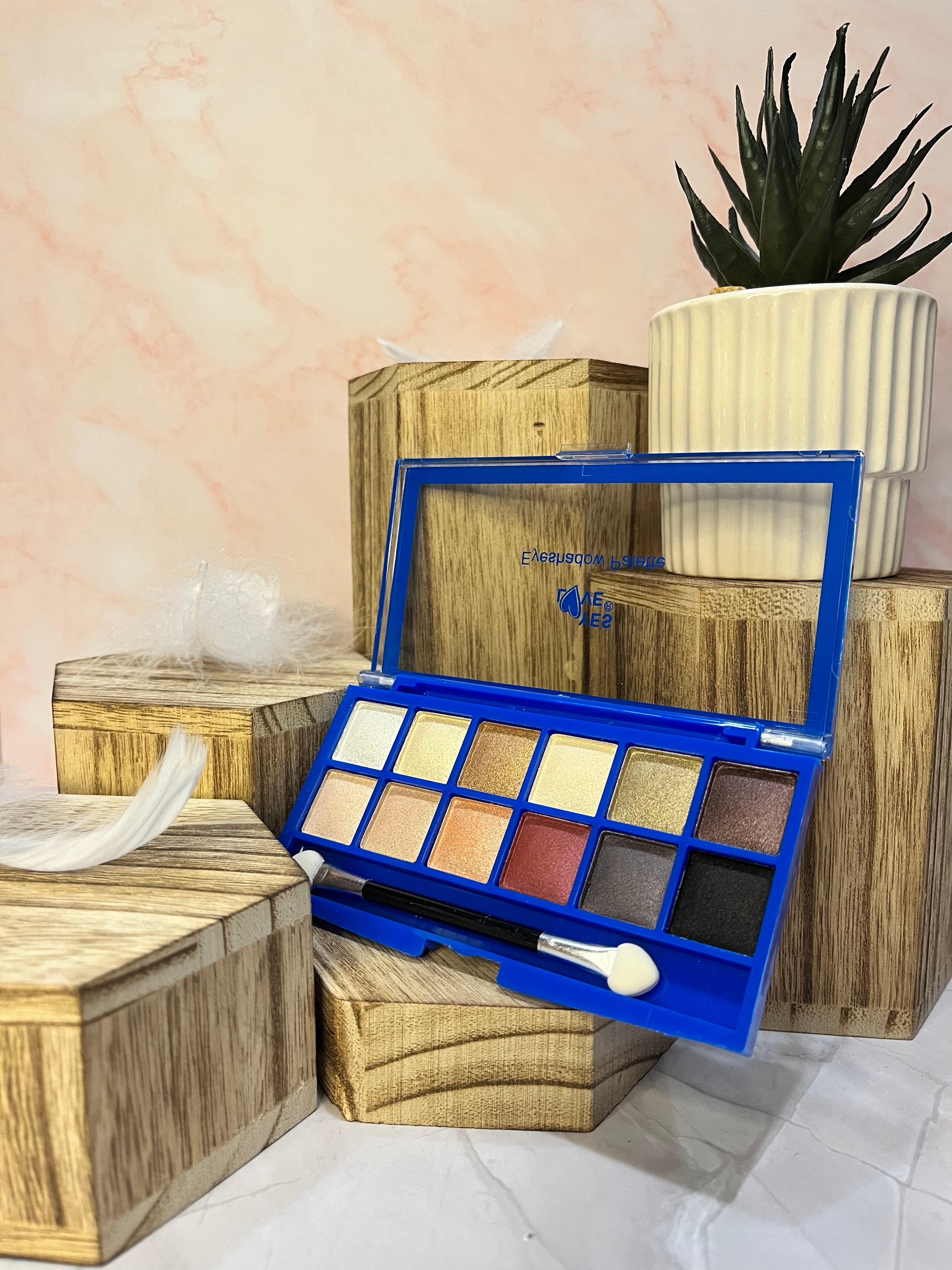 Palette Fards à Paupières 12 Teintes – Mats & Satinés | YES LOVE